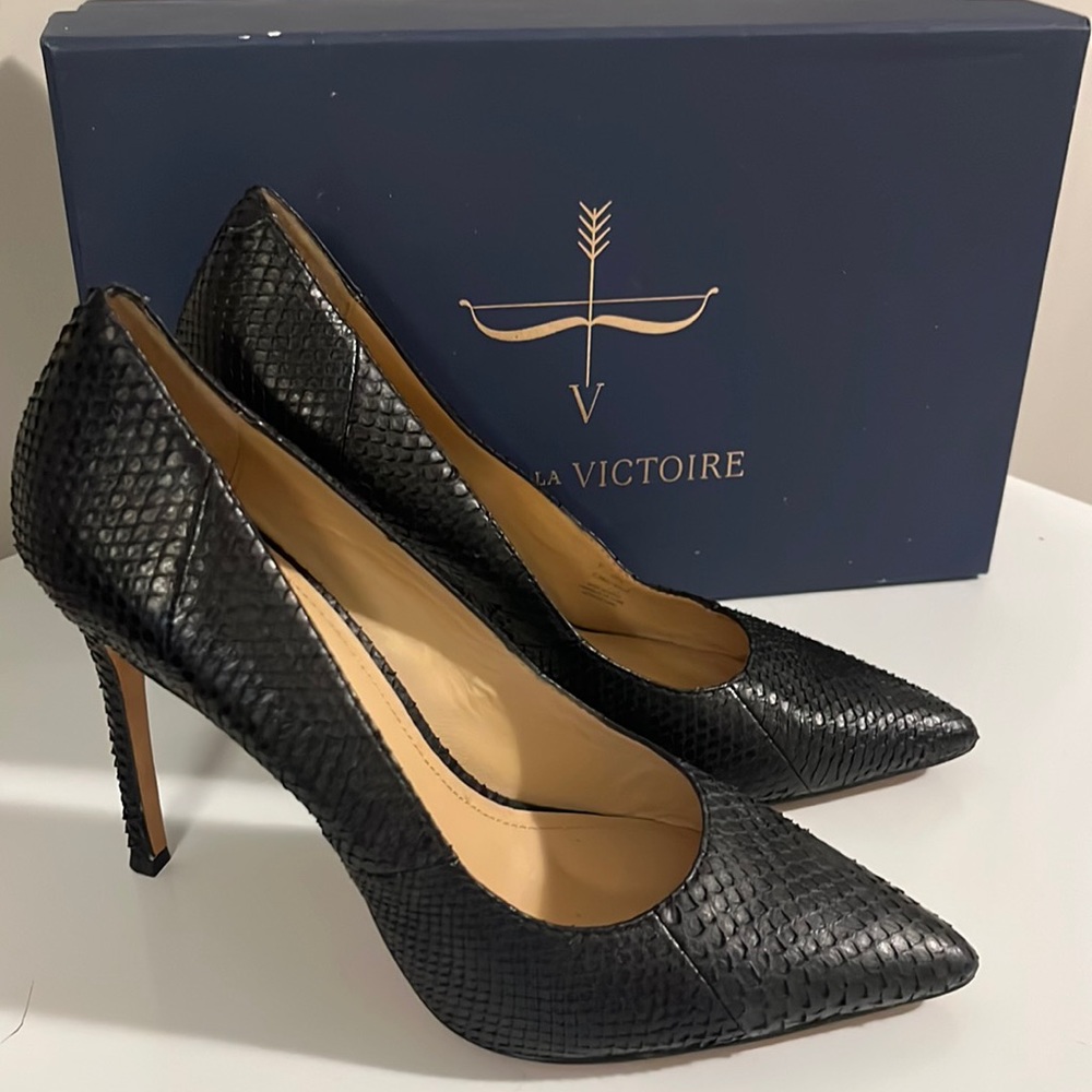 Pour LA Victoire Heels. Black Snakeskin. 3in heel